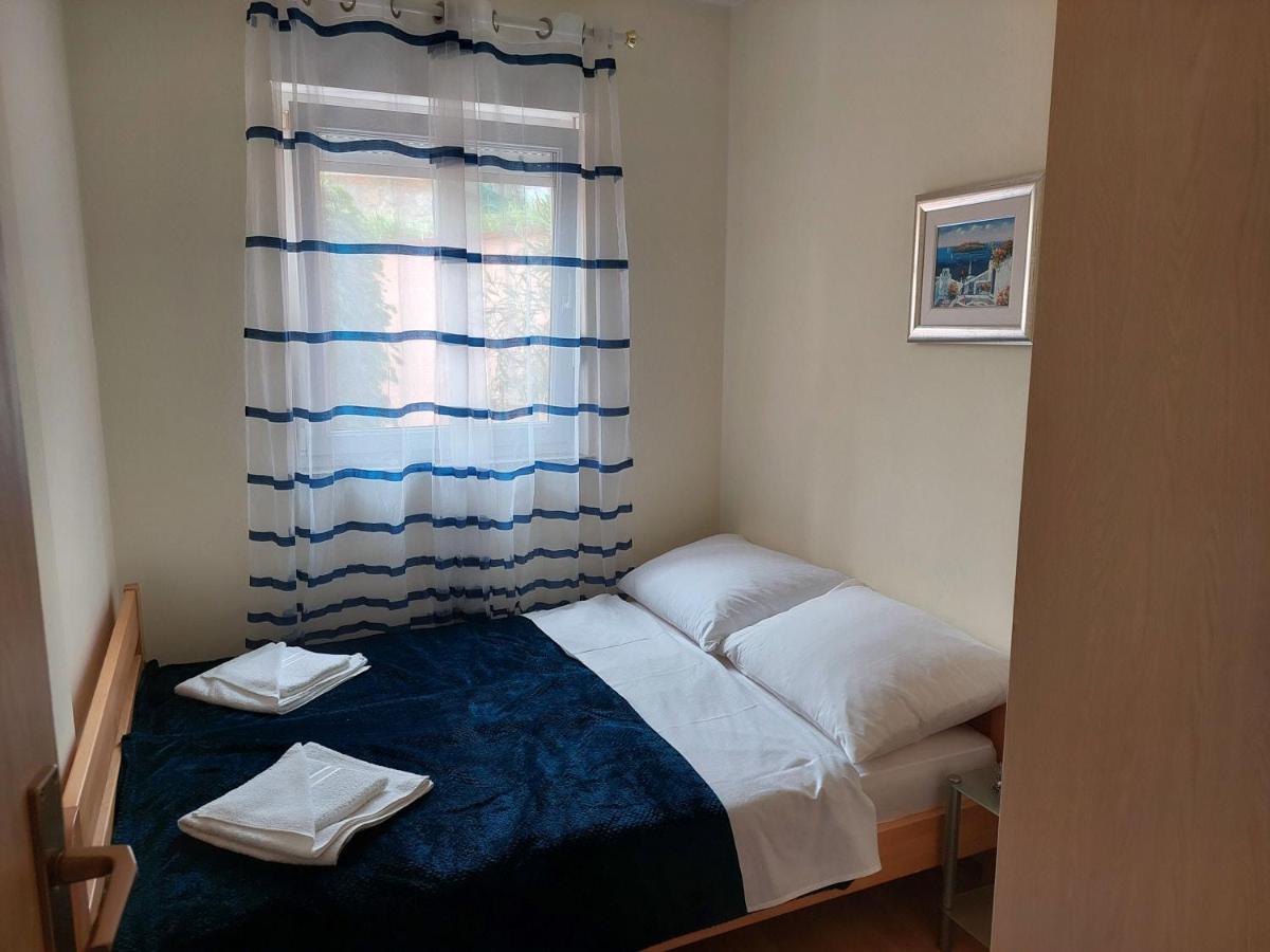 Apartman Nelamore - Krk Town, 300 Meters To The Beach 外观 照片